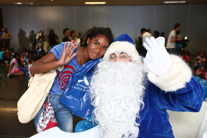 1000 Sourires <br>Noël avec le Père Noël Bleu