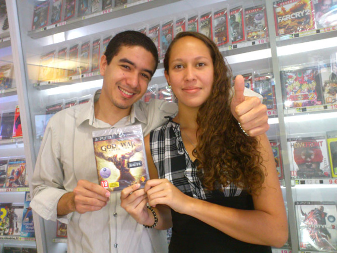 Dell Orange Delphine à gagné GOD OF WAR ASCENSION sur Playstation 3 Dell Orange Delphine à gagné GOD OF WAR ASCENSION sur Playstation 3