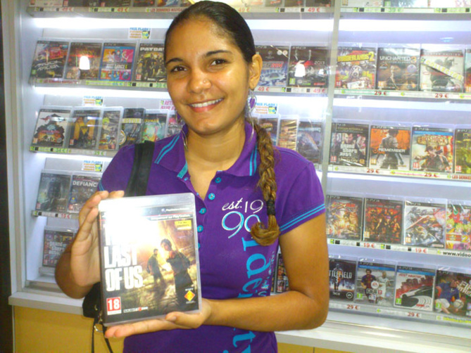 Géraldine Famare a gagné THE LAST OF US sur Playstation 3 Géraldine Famare a gagné THE LAST OF US sur Playstation 3