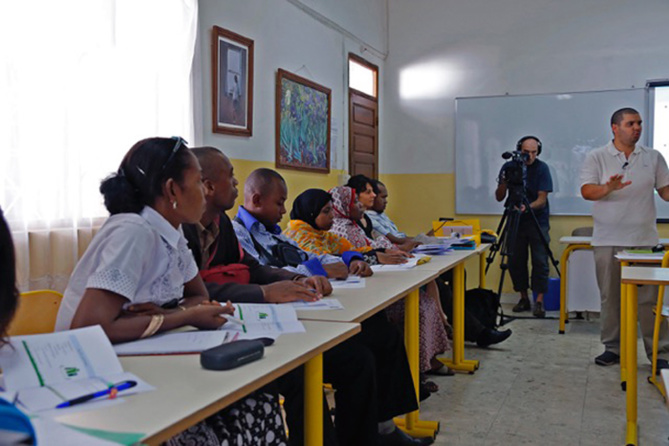 Zone Australe sur Antenne Réunion <br>Comores: Recherche Universitaire Zone Australe sur Antenne Réunion <br>Comores: Recherche Universitaire