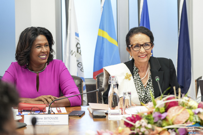 La cantine, c’est 1 euro ! La cantine, c’est 1 euro !