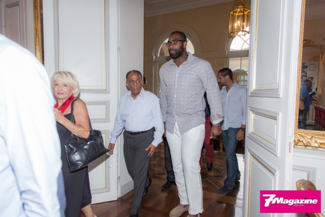Teddy Riner <br> Honoré par la Ville de Saint-Denis Teddy Riner <br> Honoré par la Ville de Saint-Denis