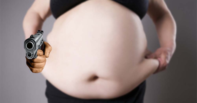 Elle aurait cache une arme dans ses bourrelets et se serait tirée accidentellement dessus lors d'un match de baseball Elle aurait cache une arme dans ses bourrelets et se serait tirée accidentellement dessus lors d'un match de baseball