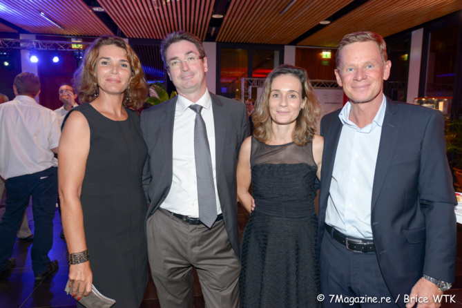 Sandra Tezenas, Bertrand Sireyjol, directeur de Cotrans Automobile, son épouse Florence et Marc tezenas, directeur général d'Automobile Réunion