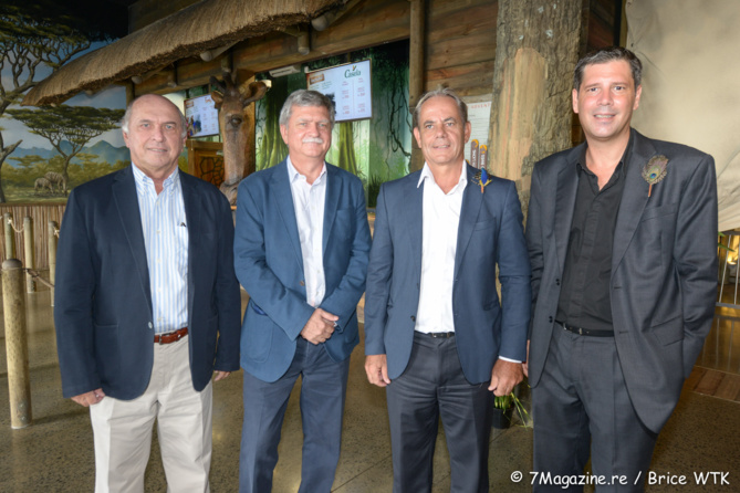 Daniel Giraud (CEO de Medine Leisure), René Leclezio (Président de Medine Leisure), Alain Palusso (MD de Medine Leisure), Paul Williams (MD de Casela)