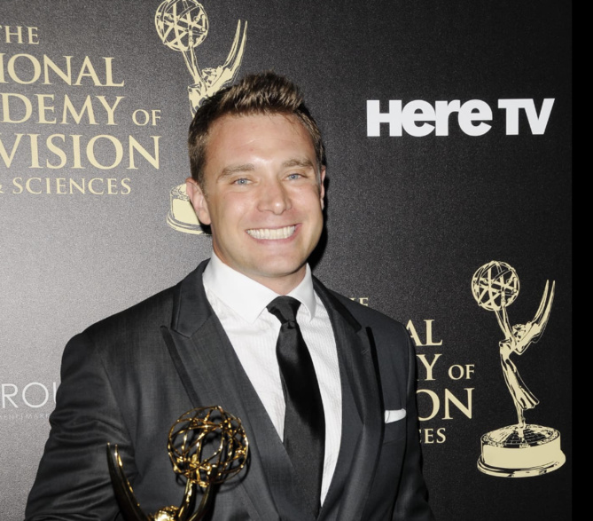 Disparition à 43 ans de l'acteur emblématique des Feux de l'Amour, Billy Miller Disparition à 43 ans de l'acteur emblématique des Feux de l'Amour, Billy Miller