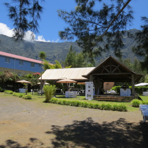 Le Bistro Kiosque dans les jardins de l'Hôtel Le Cilaos**** Le Bistro Kiosque dans les jardins de l'Hôtel Le Cilaos****