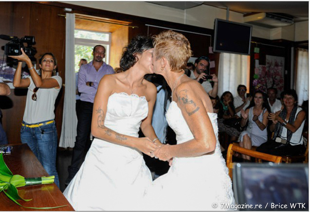 Laurence et Corinne venaient de s'unir