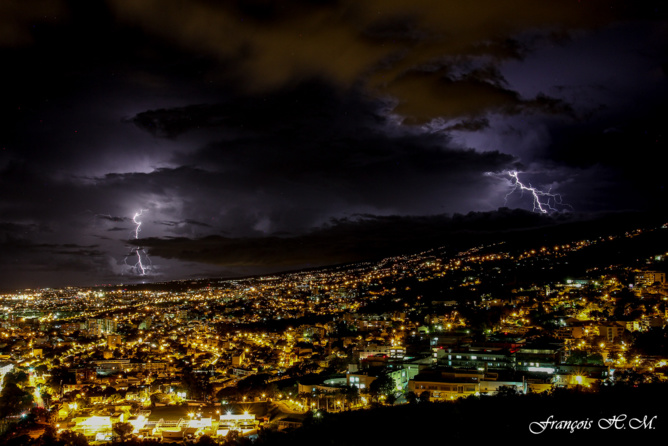 Orage et éclairs hier soir, les photos