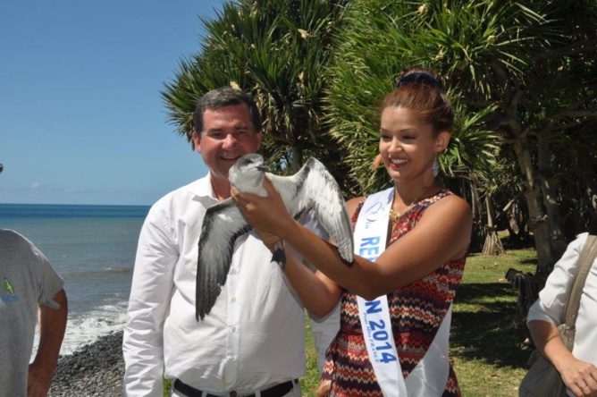 Miss Réunion 2014 et Daniel Gonthier Président du Parc National de La Réunion