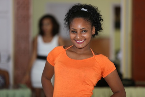 N°2: Christina Babas - 17 ans, 1,52m N°2: Christina Babas - 17 ans, 1,52m