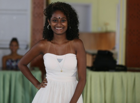 N°6: Ericka Assicanon - 17 ans, 1,60m N°6: Ericka Assicanon - 17 ans, 1,60m