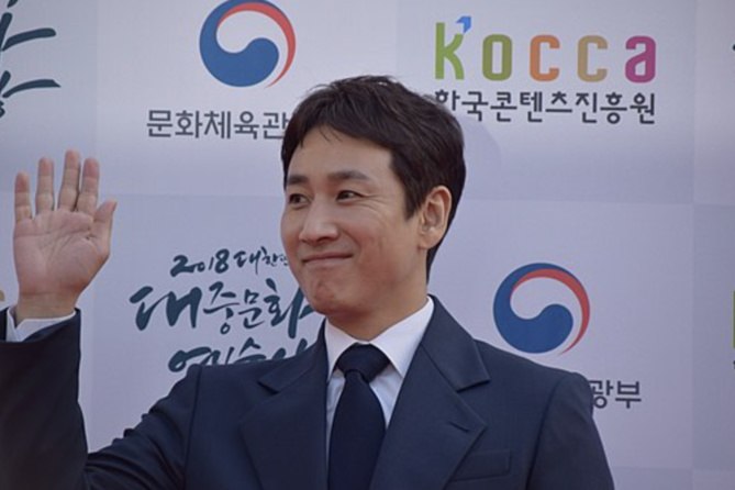 Fin tragique de l'acteur sud-coréen Lee Sun-kyun Fin tragique de l'acteur sud-coréen Lee Sun-kyun