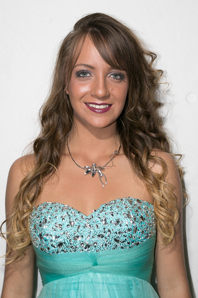 9. Orphélia ROGER 18 ans, 1,73m1/2 - Le Tampon 9. Orphélia ROGER 18 ans, 1,73m1/2 - Le Tampon