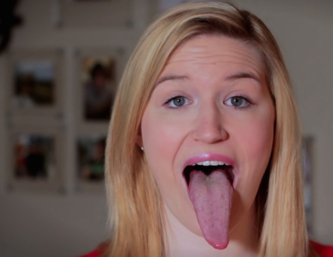 La plus longue langue du monde... La plus longue langue du monde...