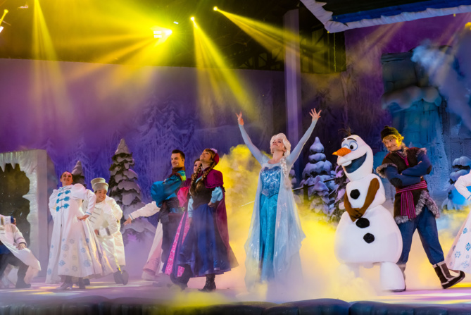 Fête givrée à Disneyland Paris<br>Les célébrités étaient là!