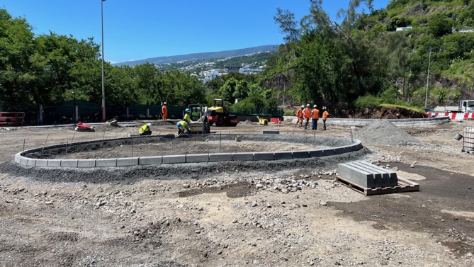 Le giratoire de l’échangeur RN6/RD41 à la sortie du pont Vinh-San bientôt livré ! Le giratoire de l’échangeur RN6/RD41 à la sortie du pont Vinh-San bientôt livré !