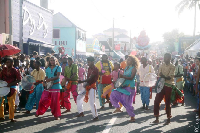 Les Tambours Sacrés ont ouvert le bal Les Tambours Sacrés ont ouvert le bal