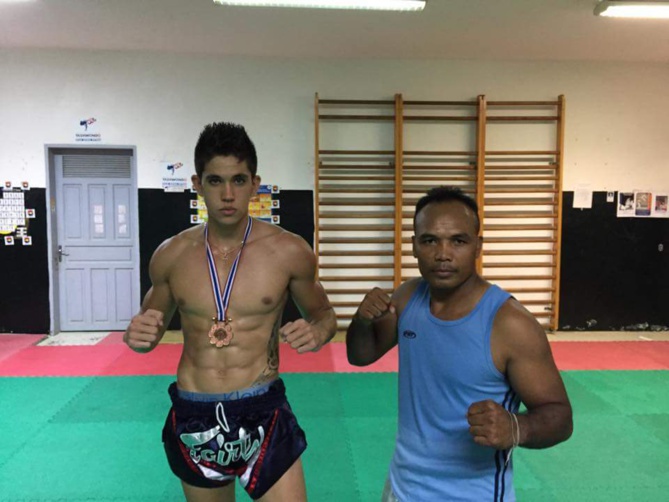 Frederic Acquier, avec son entraîneur Wanai Frederic Acquier, avec son entraîneur Wanai