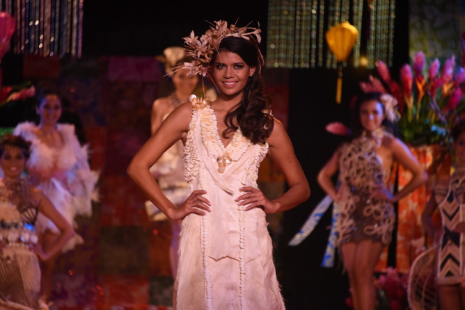 Vaimiti Teiefitu élue Miss Tahiti 2015 Vaimiti Teiefitu élue Miss Tahiti 2015