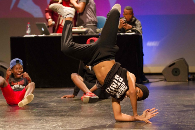 Slam et danses urbaines<br>Les Aigrettes et Letoullec vainqueurs! Slam et danses urbaines<br>Les Aigrettes et Letoullec vainqueurs!