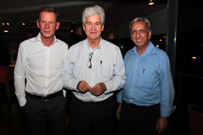 Marc Tezenas, directeur général Automobiles Réunion, Jacques de Virginy et Aziz Patel Marc Tezenas, directeur général Automobiles Réunion, Jacques de Virginy et Aziz Patel