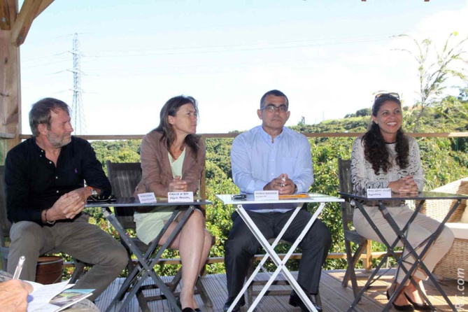 Patrick Gugay, Virginie K/Bidy, Patrick Serveaux et Maryse Doki-Thonon de la Région Réunion Patrick Gugay, Virginie K/Bidy, Patrick Serveaux et Maryse Doki-Thonon de la Région Réunion