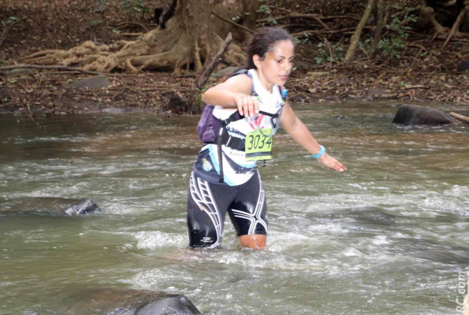 Sophie Blard, 2ème des 50km derrière l'intouchable Sud-Africaine Landie Greyling Sophie Blard, 2ème des 50km derrière l'intouchable Sud-Africaine Landie Greyling