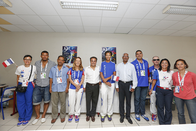 Didier Robert rencontre quelques sportifs des JIOI Didier Robert rencontre quelques sportifs des JIOI