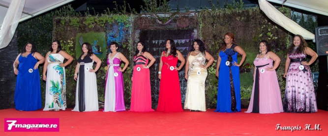 Les 10 candidates en robes de soirée Les 10 candidates en robes de soirée