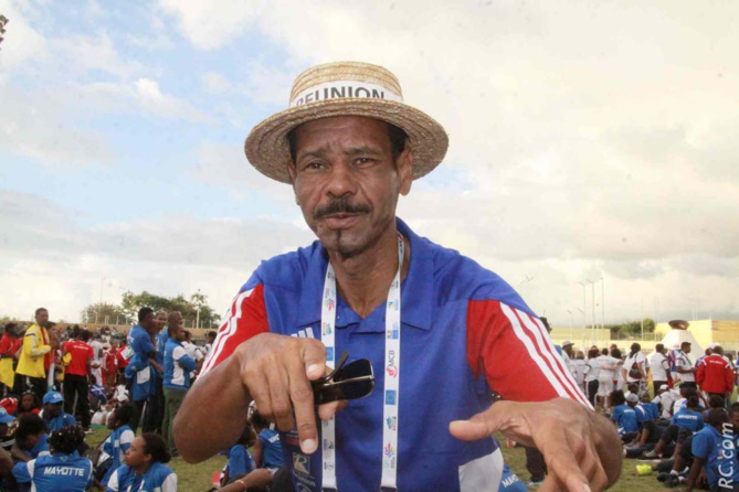 Philippe Paviel médaillé d'argent sur le 10 000 m marche. A 54 ans SVP Bravo Philippe