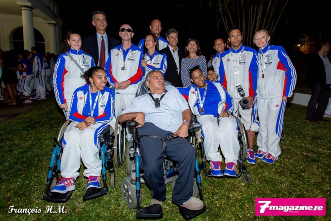 Jeux des Iles<br>Les athlètes réunionnais à la Préfecture</br> Jeux des Iles<br>Les athlètes réunionnais à la Préfecture</br>