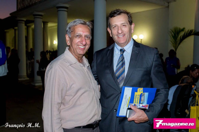 Jeux des Iles<br>Les athlètes réunionnais à la Préfecture</br> Jeux des Iles<br>Les athlètes réunionnais à la Préfecture</br>