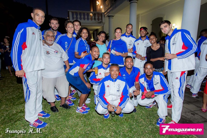 Jeux des Iles<br>Les athlètes réunionnais à la Préfecture</br> Jeux des Iles<br>Les athlètes réunionnais à la Préfecture</br>