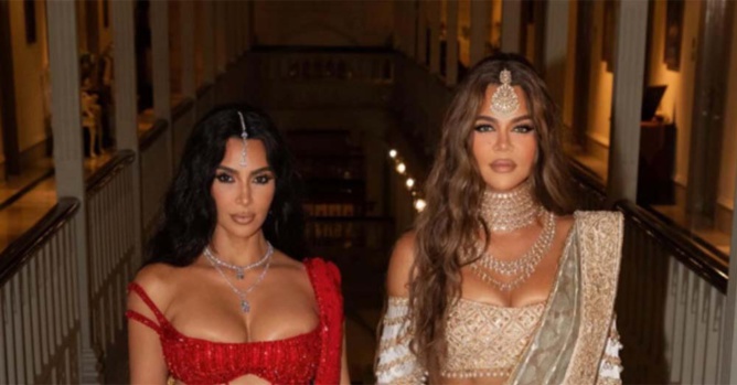 Kim Kardashian porte du rouge à un mariage indien et choque Kim Kardashian porte du rouge à un mariage indien et choque