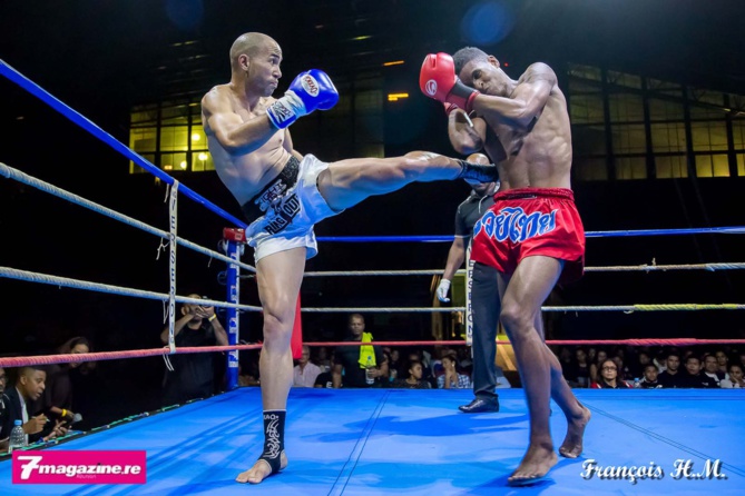 K1 et Muay Thaï au Stade de l'Est<br>Un "choc" réussi!</br> K1 et Muay Thaï au Stade de l'Est<br>Un "choc" réussi!</br>