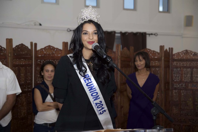 Miss Réunion à Saint-Benoît<br> Azuima Issa reçoit la médaille de la Ville</br> Miss Réunion à Saint-Benoît<br> Azuima Issa reçoit la médaille de la Ville</br>