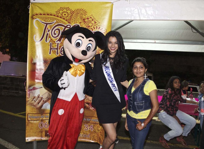 Miss Réunion à Saint-Benoît<br> Azuima Issa reçoit la médaille de la Ville</br> Miss Réunion à Saint-Benoît<br> Azuima Issa reçoit la médaille de la Ville</br>
