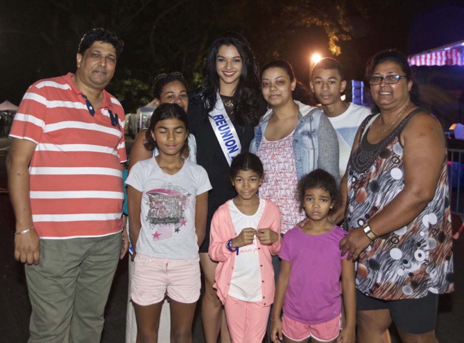 Miss Réunion à Saint-Benoît<br> Azuima Issa reçoit la médaille de la Ville</br> Miss Réunion à Saint-Benoît<br> Azuima Issa reçoit la médaille de la Ville</br>
