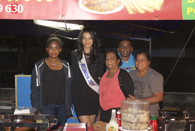 Miss Réunion à Saint-Benoît<br> Azuima Issa reçoit la médaille de la Ville</br> Miss Réunion à Saint-Benoît<br> Azuima Issa reçoit la médaille de la Ville</br>