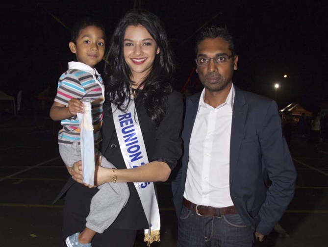 Miss Réunion à Saint-Benoît<br> Azuima Issa reçoit la médaille de la Ville</br> Miss Réunion à Saint-Benoît<br> Azuima Issa reçoit la médaille de la Ville</br>