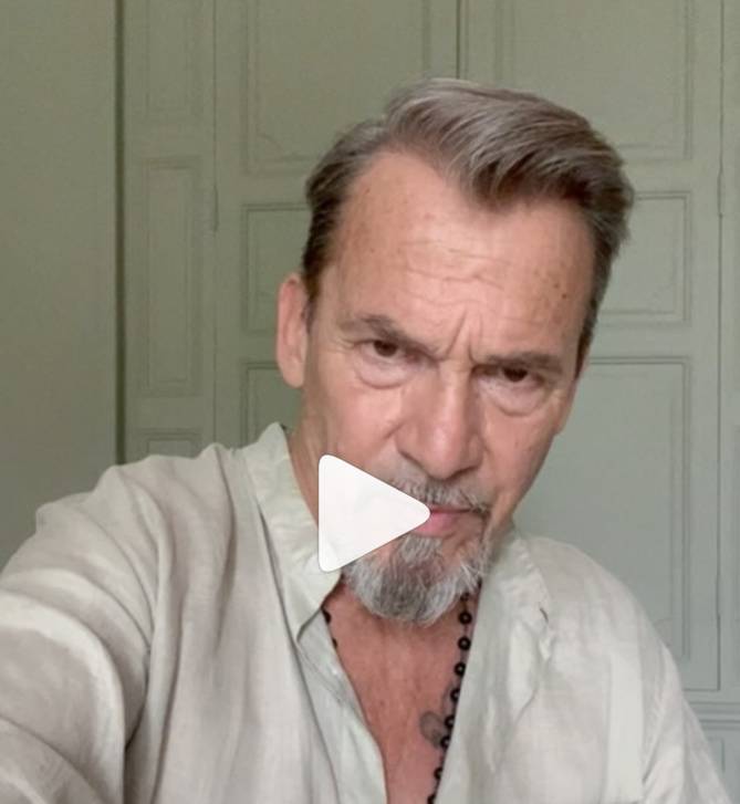 Florent Pagny révolté après une arnaque via L'IA pour tromper l'une de ses fans Florent Pagny révolté après une arnaque via L'IA pour tromper l'une de ses fans