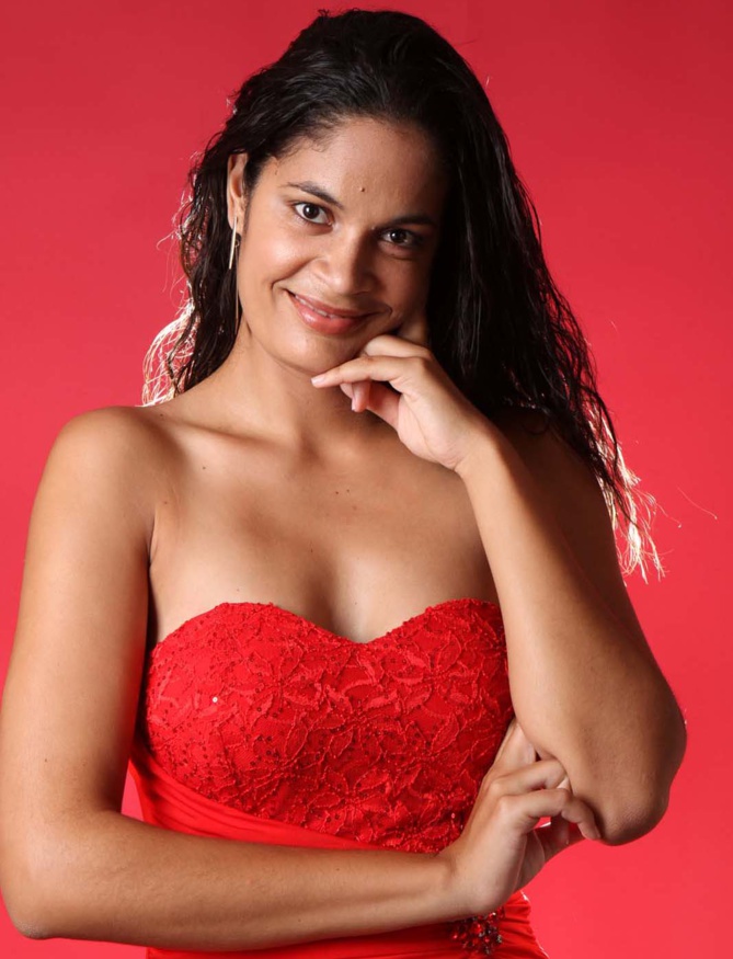 Valène Lallemand<br>Grande, motivée et fan de chiens! Valène Lallemand<br>Grande, motivée et fan de chiens!