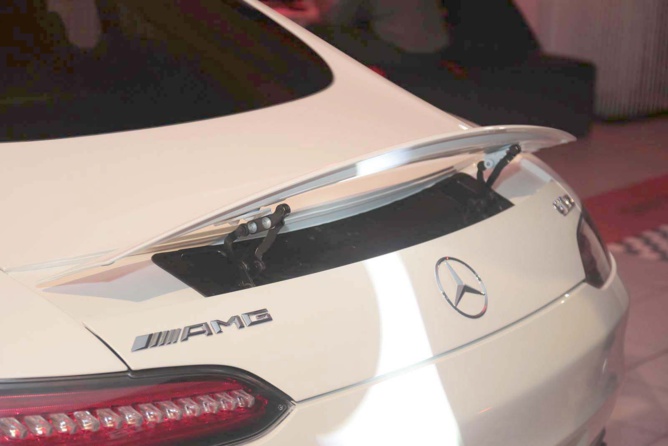 Mercedes dévoile son incroyable AMG... <Du rêve...> Mercedes dévoile son incroyable AMG... <Du rêve...>