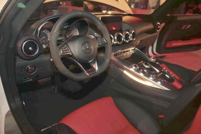 Mercedes dévoile son incroyable AMG... <Du rêve...> Mercedes dévoile son incroyable AMG... <Du rêve...>