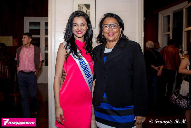 Avec Béatrice Sigismeau, conseillère départementale Avec Béatrice Sigismeau, conseillère départementale