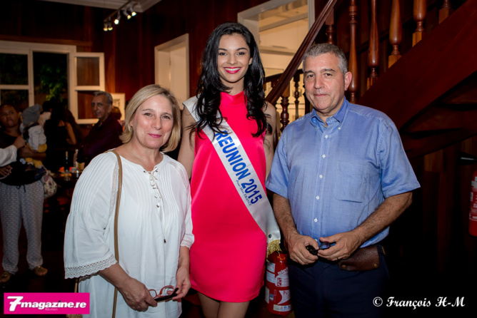 Expo "Vues intérieures"<br>Miss Réunion et sa famille photographiées par Athénas Expo "Vues intérieures"<br>Miss Réunion et sa famille photographiées par Athénas