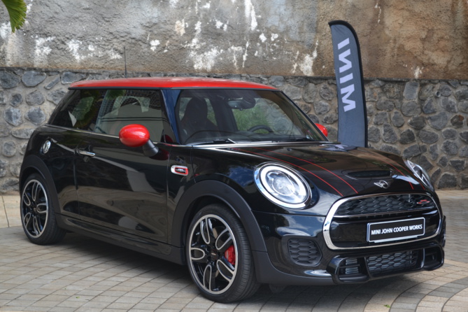 Dès son lancement, 11 exemplaires JCW avaient été vendus! Dès son lancement, 11 exemplaires JCW avaient été vendus!