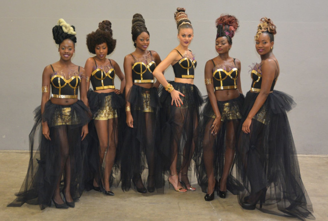 Mondial Coiffure Beauté 2015<br>Céliante a fait le show à Paris Mondial Coiffure Beauté 2015<br>Céliante a fait le show à Paris