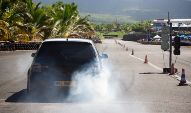Sport Auto<br>Run Auto à Sainte-Anne ce dimanche Sport Auto<br>Run Auto à Sainte-Anne ce dimanche